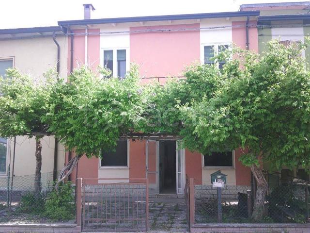 Villa a schiera in vendita a Ravenna via Erbosa, San Zaccaria