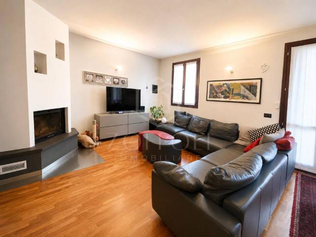 Villa a schiera in vendita a Ravenna via Romea Vecchia, 34, Lido di Savio Lido di Classe