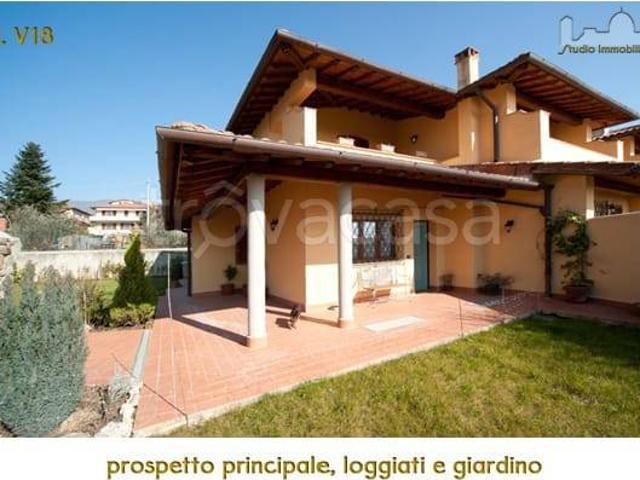 Villa a schiera in vendita a Reggello via Renato Fucini