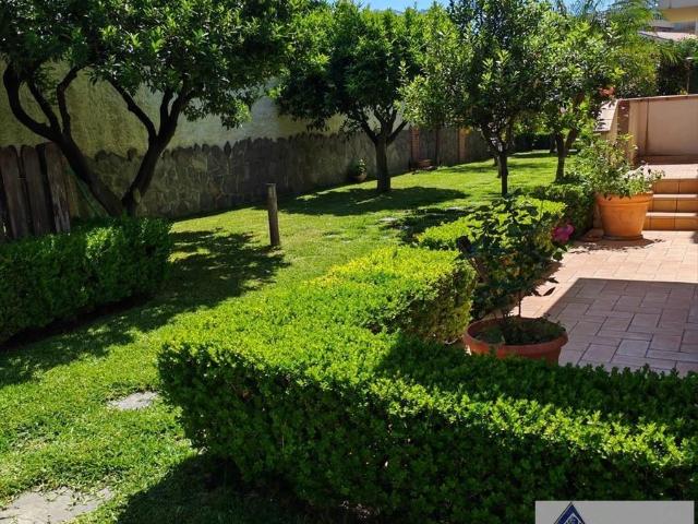 Villa a schiera in vendita a Reggio di Calabria, Ravagnese