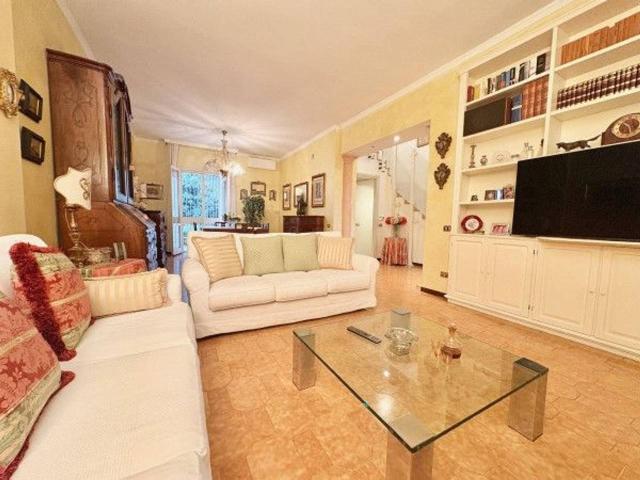 Villa a schiera in vendita a Reggio Emilia