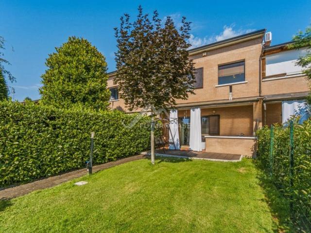 Villa a schiera in vendita a Reggio nell'Emilia, Buco del Signore Acque Chiare