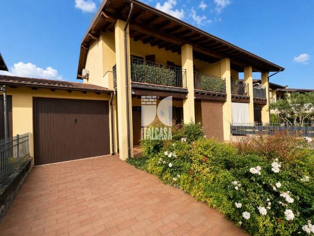 Villa a schiera in vendita a Rodigo via Don Angelo Roveri
