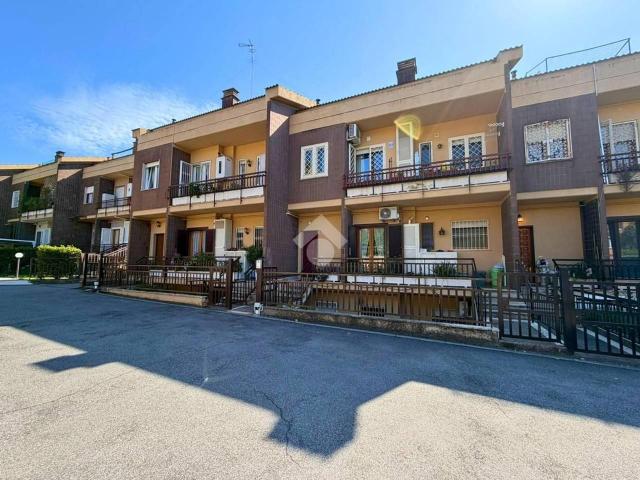 Villa a schiera in vendita a Roma