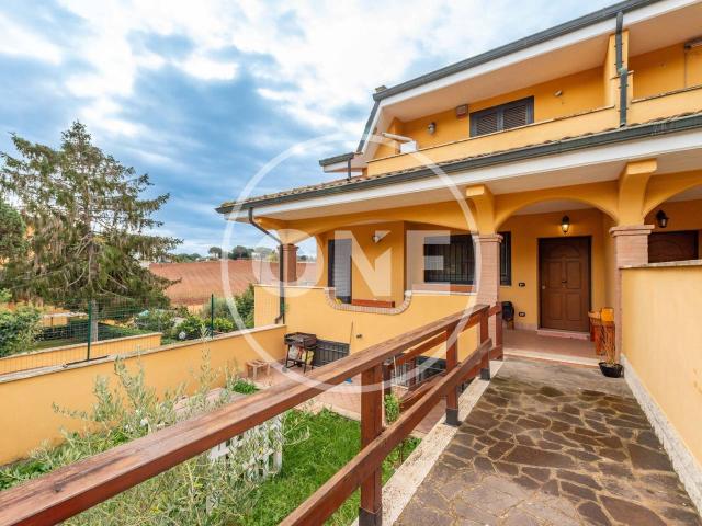 Villa a schiera in vendita a Roma