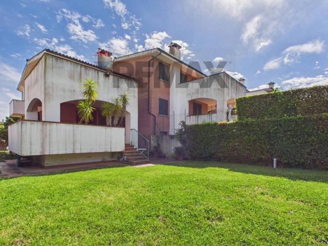 Villa a schiera in vendita a Roma