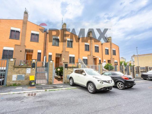 Villa a schiera in vendita a Roma