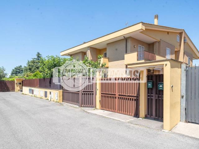Villa a schiera in vendita a Roma