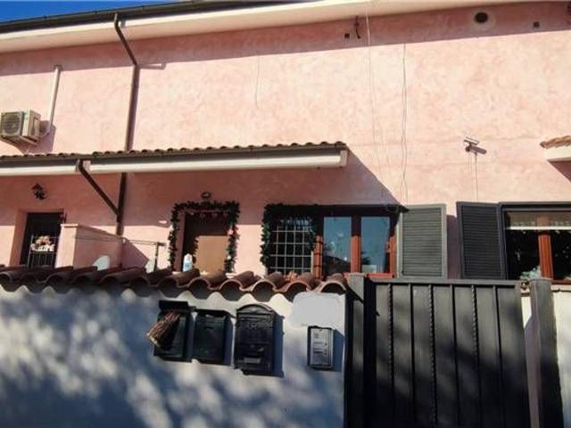 Villa a schiera in vendita a Roma
