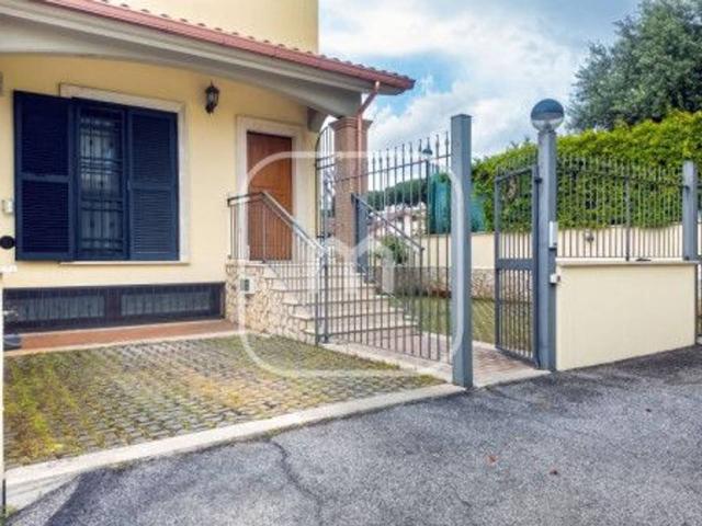 Villa a schiera in vendita a Roma