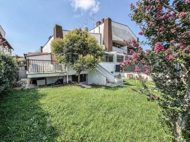 Villa a schiera in vendita a Roma