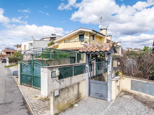 Villa a schiera in vendita a Roma