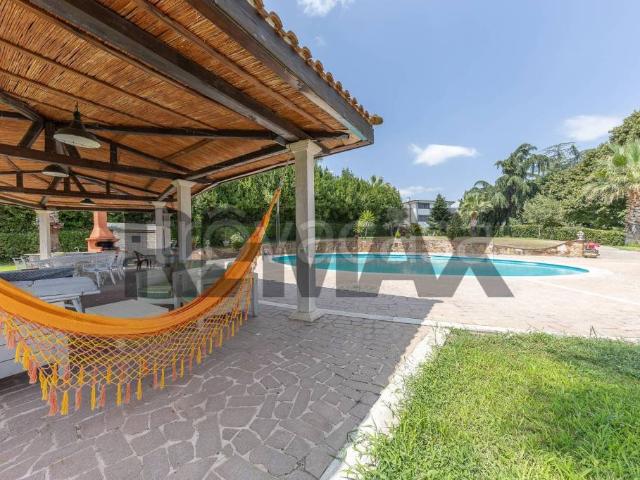Villa a schiera in vendita a Roma, La Giustiniana