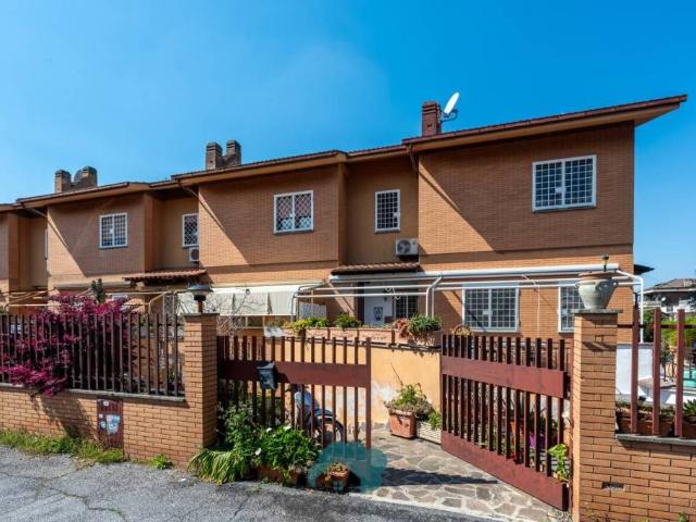 Villa a schiera in vendita a Roma, Morena