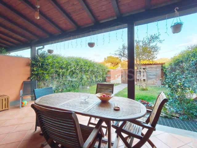 Villa a schiera in vendita a Roma via Maurice Ravel, 137, Infernetto