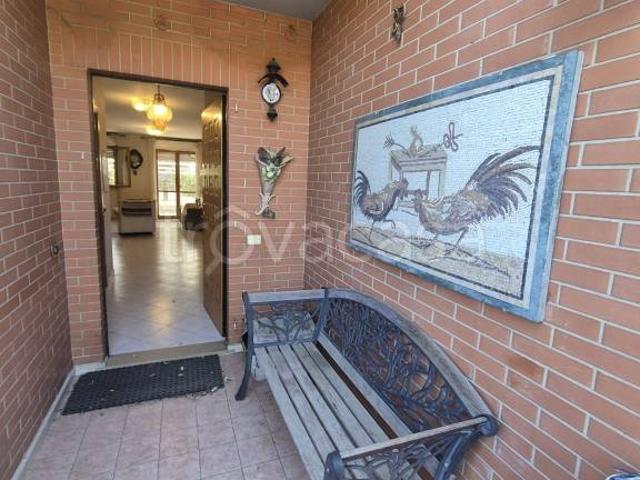 Villa a schiera in vendita a Roma via Don Primo Mazzolari, Ponte di Nona
