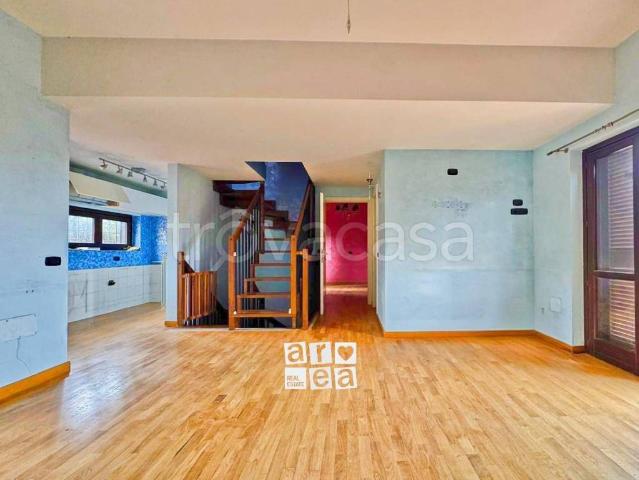 Villa a schiera in vendita a Roma via Giulio Venzi, 24, Pisana Bravetta