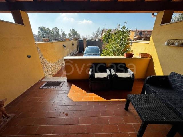 Villa a schiera in vendita a Roma via Penango, 18, Piana del Sole