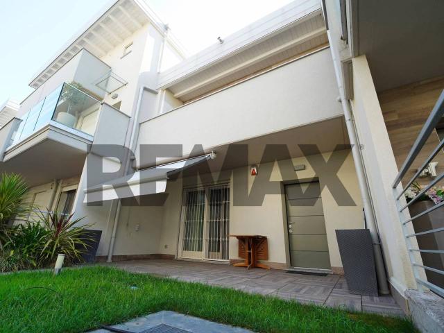 Villa a schiera in vendita a Roncello