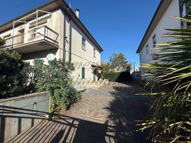Villa a schiera in vendita a Rosignano Marittimo