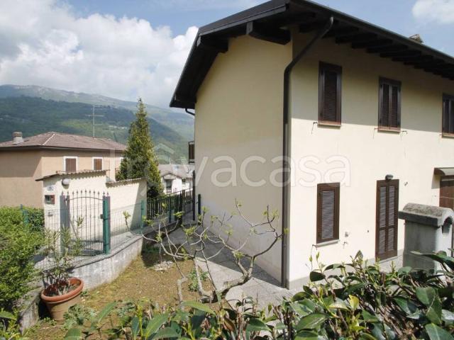 Villa a schiera in vendita a Rota d'Imagna
