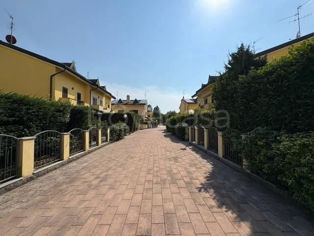 Villa a schiera in vendita a Rozzano via Bruno Buozzi