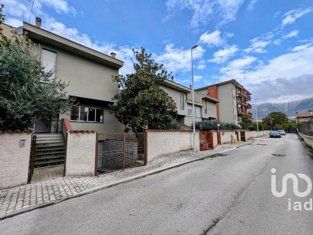 Villa a schiera in vendita a Sulmona