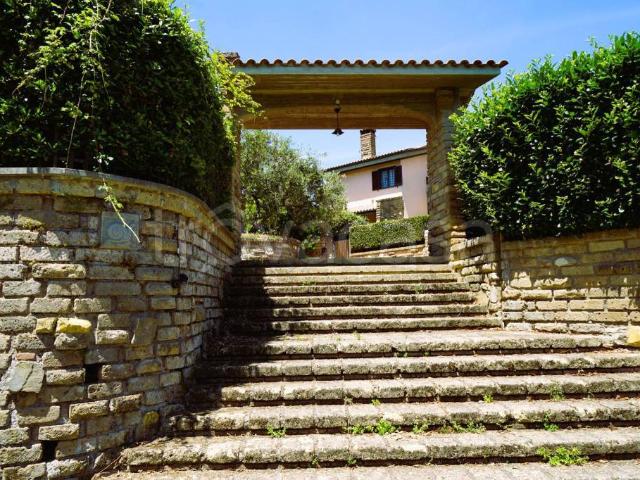 Villa a schiera in vendita a Sutri via della Tuscia, 8, Colle Diana