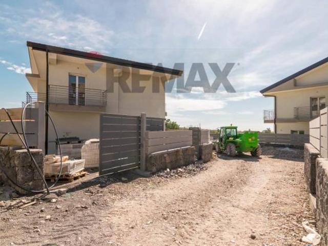 Villa a schiera in vendita a San Pietro Clarenza