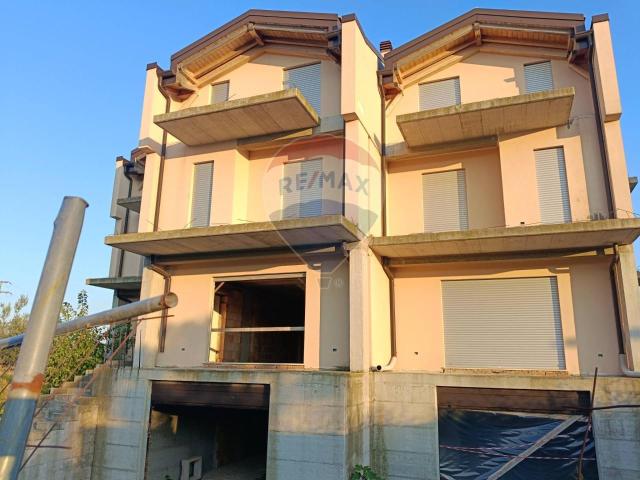 Villa a schiera in vendita a Santa Maria Imbaro