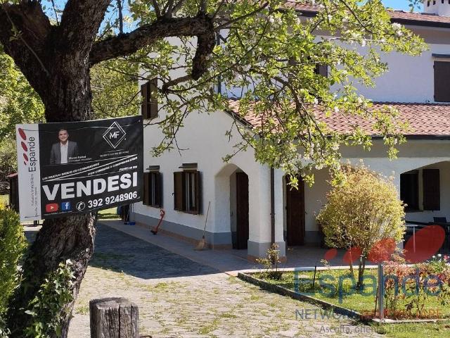 Villa a schiera in vendita a Santa Sofia via del lago, 17, Spinello