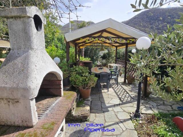 Villa a schiera in vendita a Sant'Olcese via Ca' Rasori