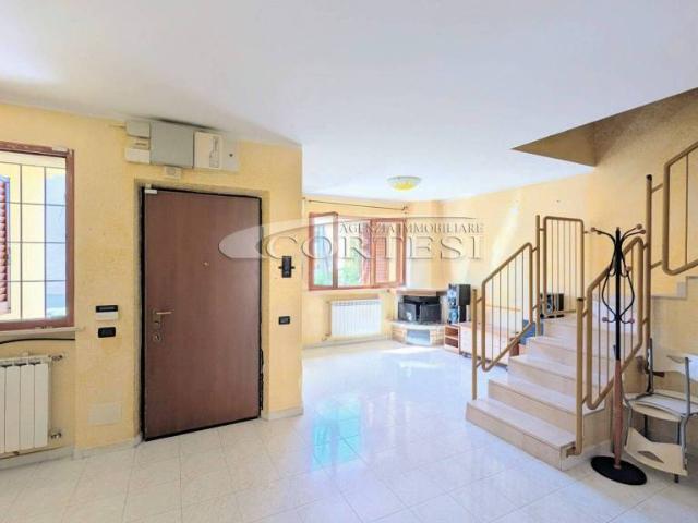 Villa a schiera in vendita a Senigallia viale Sorrento, 41, Marzocca