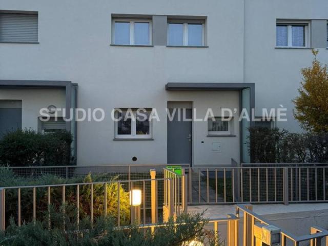 Villa a schiera in vendita a Seriate