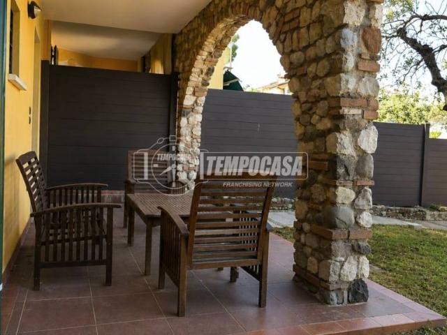 Villa a schiera in vendita a Sirmione via Vasco da Gama 4, Chiodi