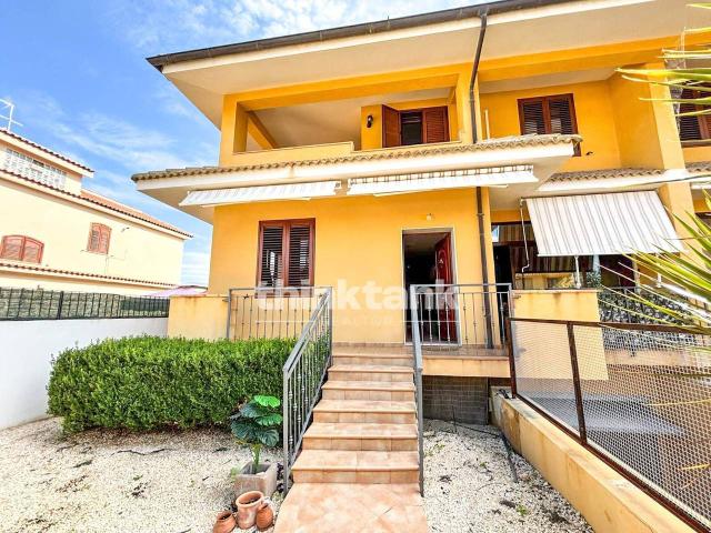 Villa a schiera in vendita a Siracusa