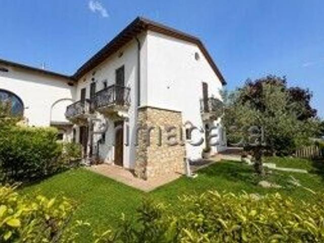 Villa a schiera in vendita a Soave