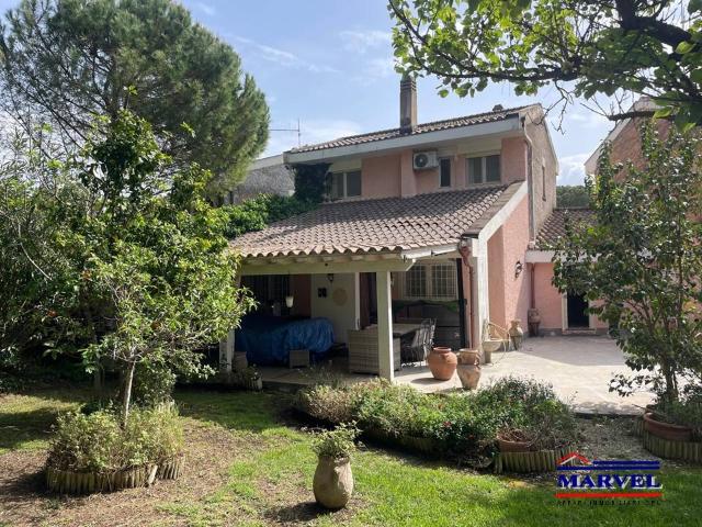 Villa a schiera in vendita a Tarquinia via Poggio Nuovo, Marina Velca
