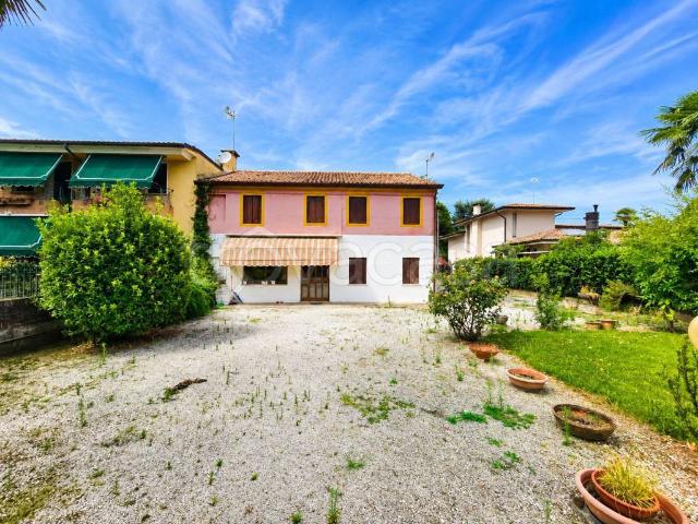 Villa a schiera in vendita a Tombolo via Vittorio Veneto