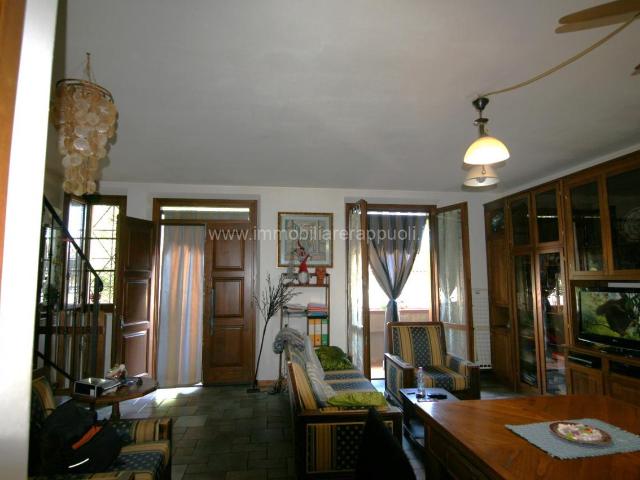 Villa a schiera in vendita a Torrita Di Siena