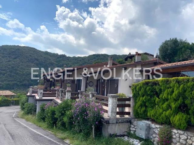 Villa a schiera in vendita a Tremosine sul Garda via Mezzema, 8, Pieve