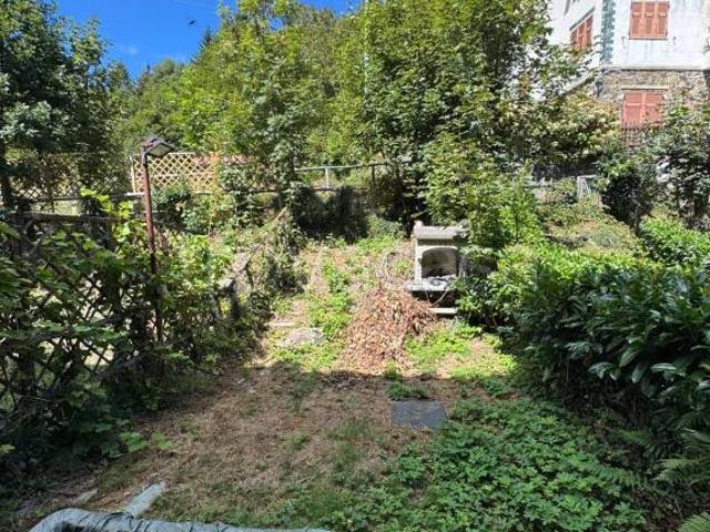 Villa a schiera in vendita a Urbe, Vara Superiore
