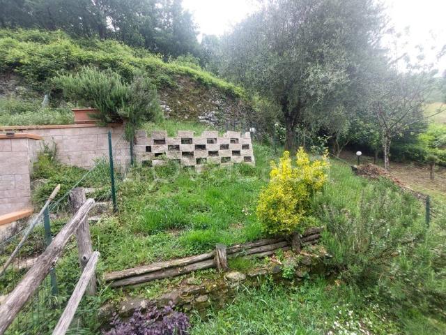 Villa a schiera in vendita a Vernio via Bolognese Nord, Sasseta