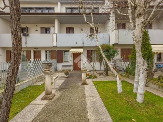 Villa a schiera in vendita a Verona