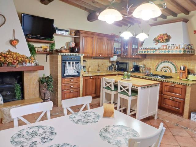 Villa a schiera in vendita a Viareggio