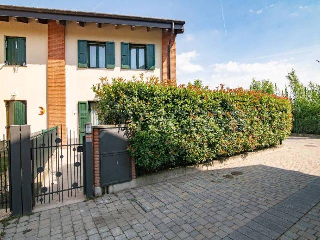 Villa a schiera in vendita a Villanova del Sillaro