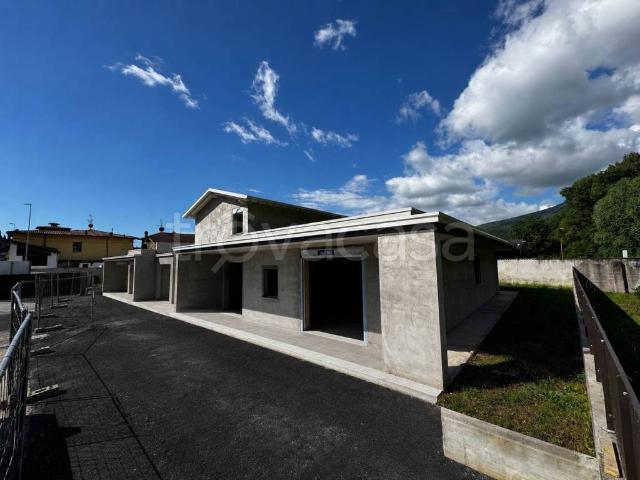 Villa a schiera in vendita a Villanuova sul clisi