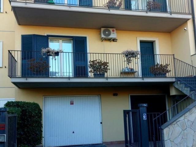 Villa a schiera in vendita ad Aci Catena via mazzaglia