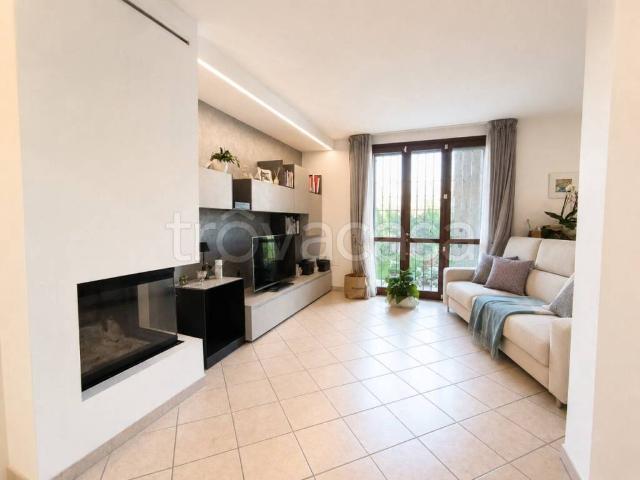 Villa a schiera in vendita ad Agliana via Monte Sabotino
