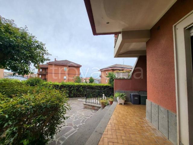 Villa a schiera in vendita ad Albano Laziale via Campania, Cecchina